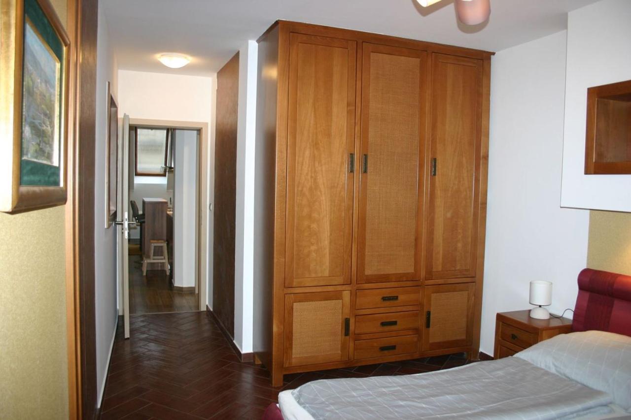 Enjoy 110Qm Apartment Im Historischen Zentrum Sopron Dış mekan fotoğraf