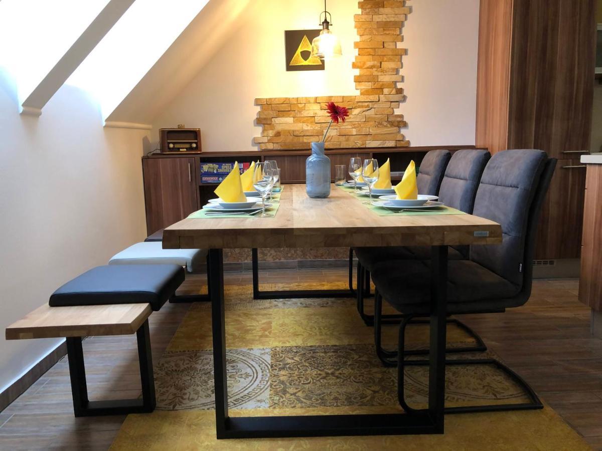 Enjoy 110Qm Apartment Im Historischen Zentrum Sopron Dış mekan fotoğraf