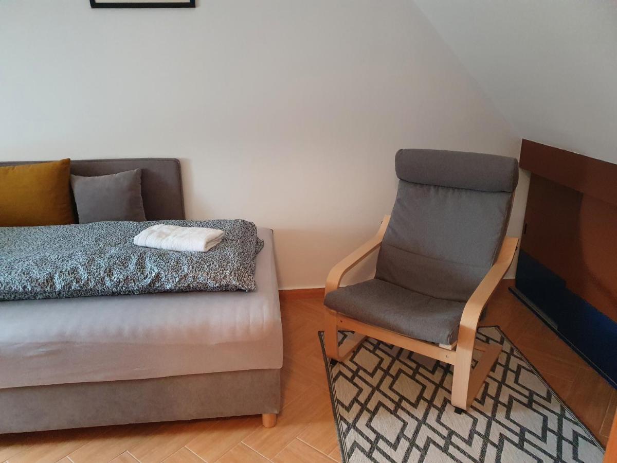 Enjoy 110Qm Apartment Im Historischen Zentrum Sopron Dış mekan fotoğraf